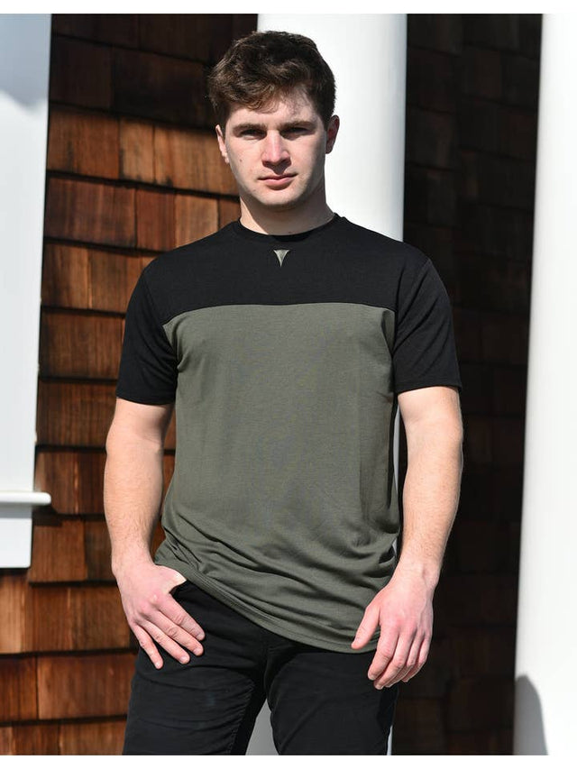 Short Sleeve Crew Collar (Dark Green & Black)