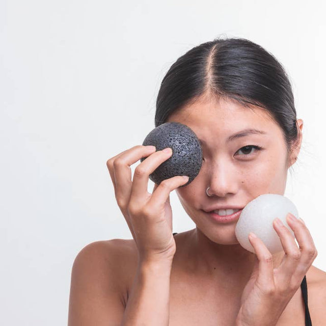 Charcoal Facial Konjac Sponge