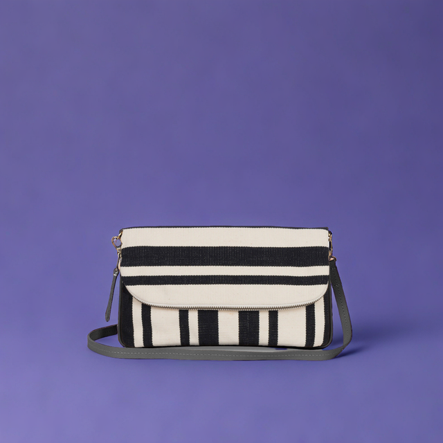 Paulina Crossbody-To-Clutch